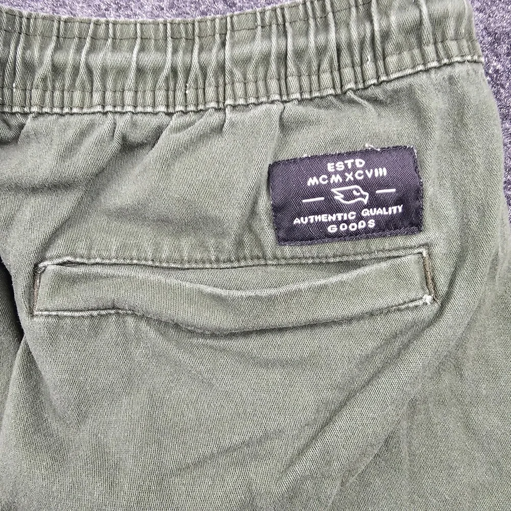 Tony Hawk Shorts Mens M Green Drawstring Elastic Waist Stretch Casual Skate
